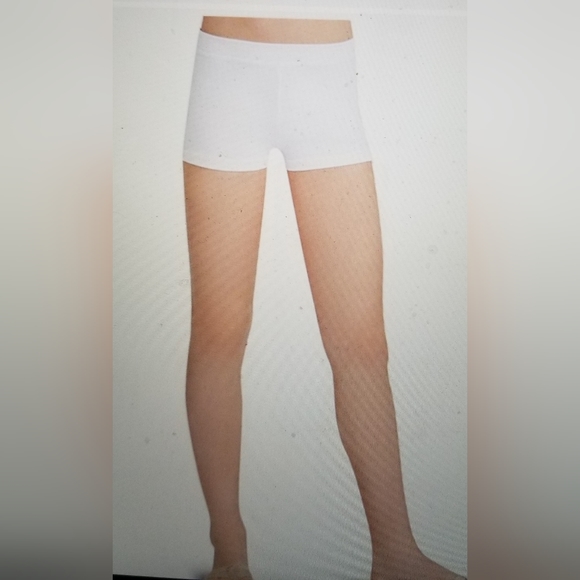 NWT CAPEZIO GIRLS BOY CUT LOW RISE SHORT SIZE MEDIUM - Picture 2 of 5